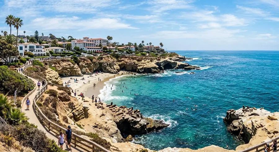 La Jolla Cove — turquoise water, sea lions, and coastal cliffs